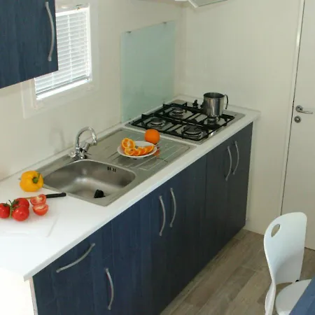 Happy Camp Mobile Homes In Village Bella Sardinia サルキットゥ・クーリエリ