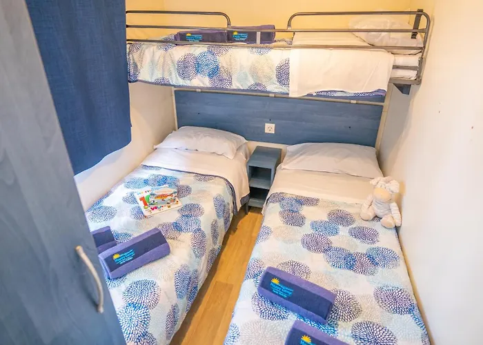 Happy Camp Mobile Homes In Village Bella Sardinia サルキットゥ・クーリエリ